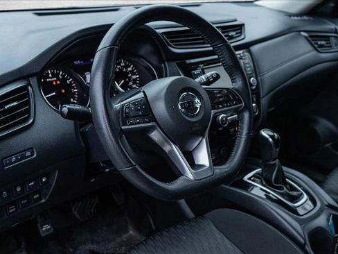 Used 2020 Nissan Rogue SV AWD/4WD image 10