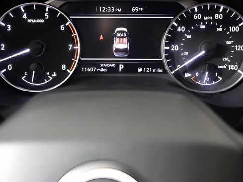 Used 2025 Nissan Rogue S image 22