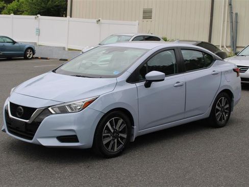Used 2023 Nissan Versa SV w/ Trunk Package FWD image 4