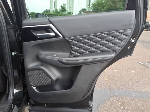 Used 2022 Mitsubishi Outlander SEL AWD/4WD image 28
