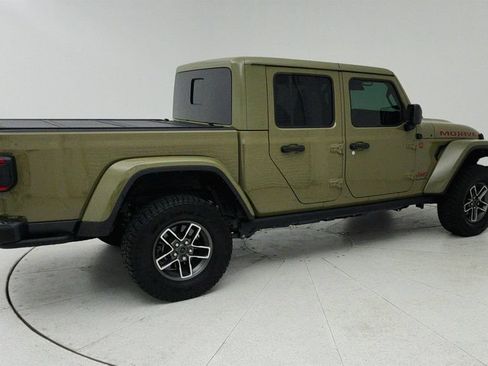 Used 2025 Jeep Gladiator Mojave AWD/4WD image 7
