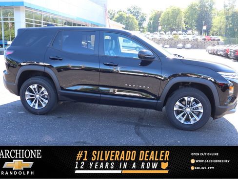 New 2026 Chevrolet Equinox LT w/ Convenience Package II FWD image 1