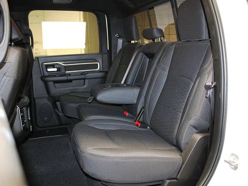 New 2026 RAM 3500 Big Horn AWD/4WD image 29