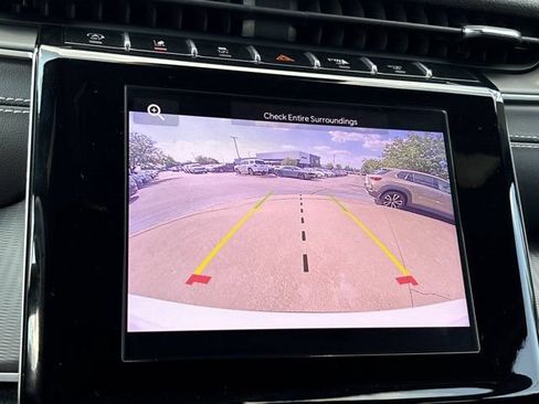 Used 2023 Jeep Grand Cherokee L Altitude AWD/4WD image 33