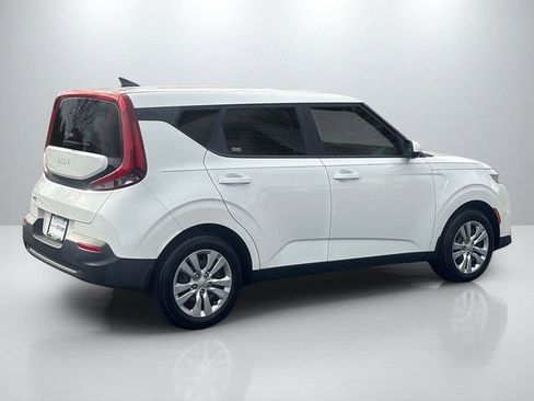 Used 2022 Kia Soul LX FWD image 7
