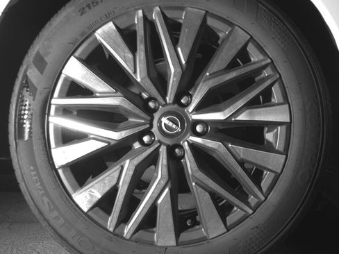 Used 2025 Nissan Altima 2.5 SV image 15