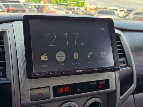Used 2011 Toyota Tacoma PreRunner w/ TRD Sport Pkg RWD image 31