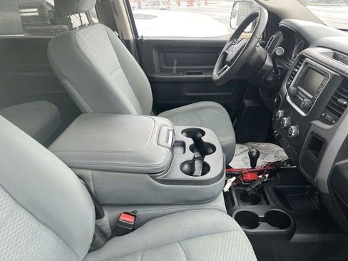 Used 2018 RAM 3500 Tradesman w/ Chrome Appearance Group image 11