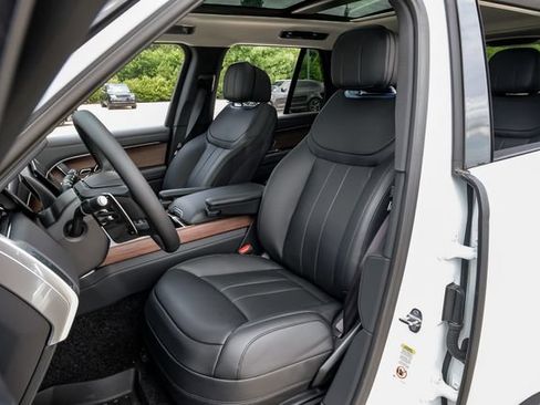 New 2026 Land Rover Range Rover SE AWD/4WD image 40