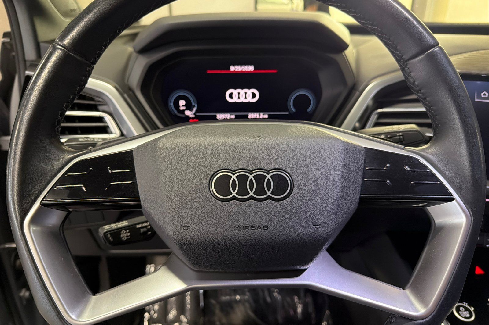 Certified 2023 Audi Q4 e-tron Premium Plus w/ Premium Plus RWD image 22