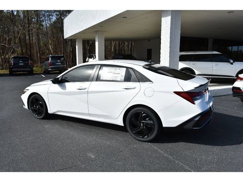 New 2026 Hyundai Elantra SEL Sport Premium image 2