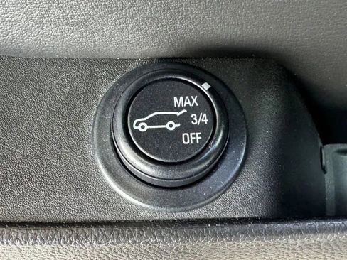 Used 2015 Cadillac SRX Luxury w/ Driver Awareness Package image 42