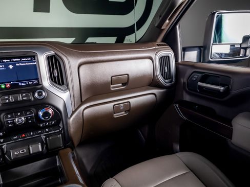 Used 2023 GMC Sierra 2500 SLT AWD/4WD image 7