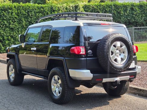 Used 2008 Toyota FJ Cruiser 4WD image 9