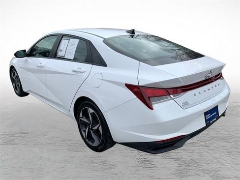 Certified 2023 Hyundai Elantra SEL w/ Convenience Package image 5