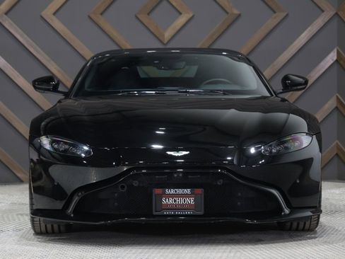 Used 2022 Aston Martin V8 Vantage Roadster image 38