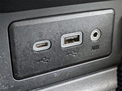 Used 2021 GMC Terrain SLE image 23