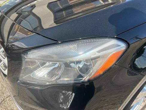 Used 2018 Mercedes-Benz GLA 250 4MATIC image 7
