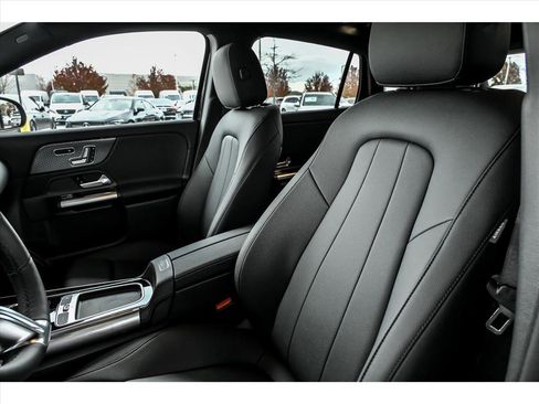 New 2026 Mercedes-Benz GLA 250 4MATIC image 9