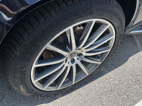 Certified 2023 Mercedes-Benz GLS 450 4MATIC image 11