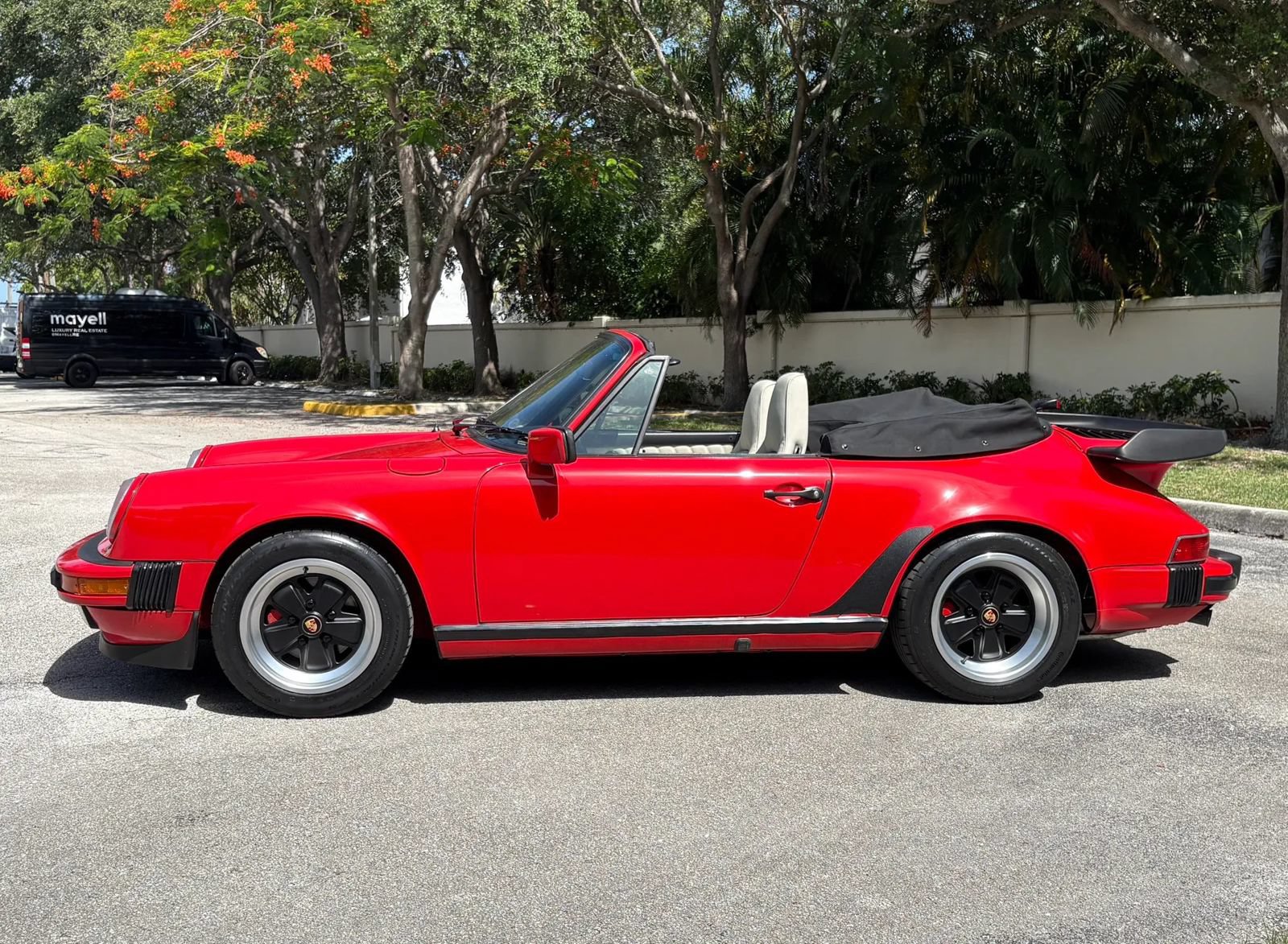 Used 1988 Porsche 911 Carrera RWD image 4