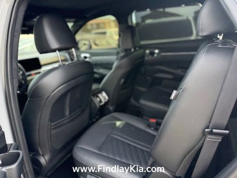 Certified 2025 Kia Sorento SX Prestige image 5