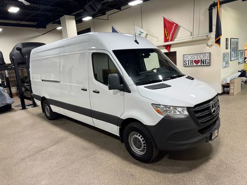 Used 2020 Mercedes-Benz Sprinter 2500 image 5