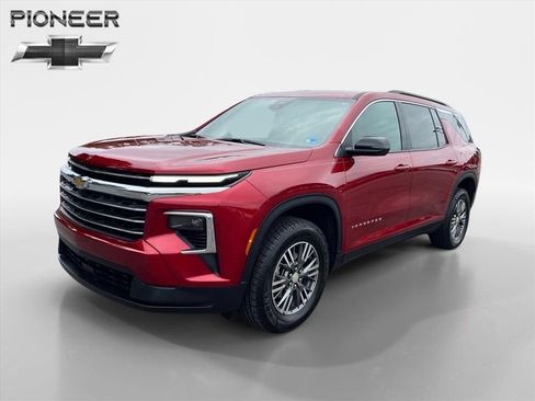 Used 2026 Chevrolet Traverse LT AWD/4WD image 1