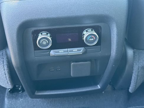 New 2026 Buick Enclave Preferred AWD/4WD image 32