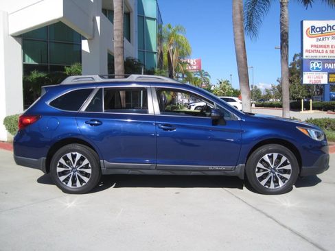 Used 2015 Subaru Outback 2.5i Limited AWD/4WD image 8