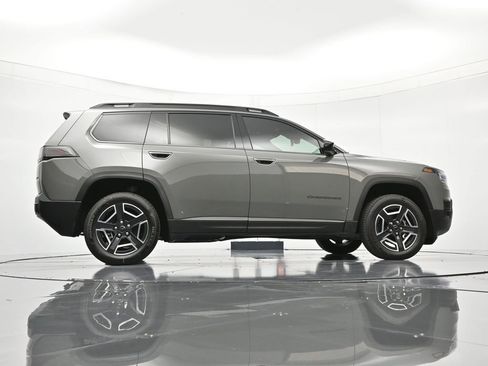 New 2026 Jeep Cherokee Laredo image 40