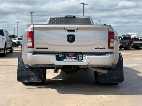 Used 2024 RAM 3500 Big Horn w/ Night Edition AWD/4WD image 7