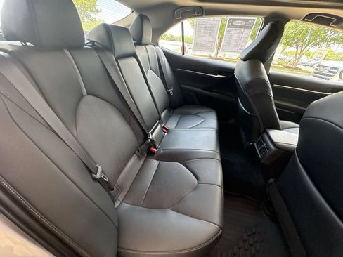 Used 2022 Toyota Camry XSE w/ Cold Weather Package FWD image 27