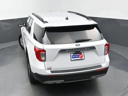 Used 2024 Ford Explorer XLT w/ Equipment Group 202A image 33