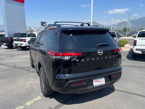New 2026 Nissan Pathfinder SV w/ Cargo Package AWD/4WD image 10