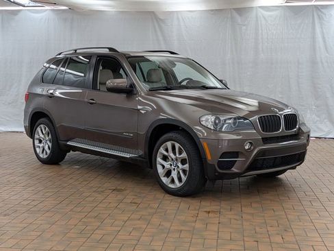 Used 2011 BMW X5 xDrive35i AWD/4WD image 1