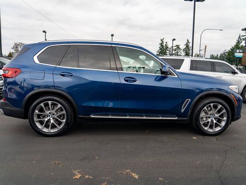 Used 2019 BMW X5 xDrive40i w/ Convenience Package AWD/4WD image 9