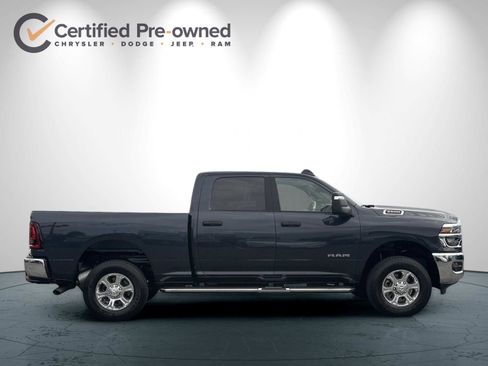 Used 2025 RAM 2500 Big Horn AWD/4WD image 3