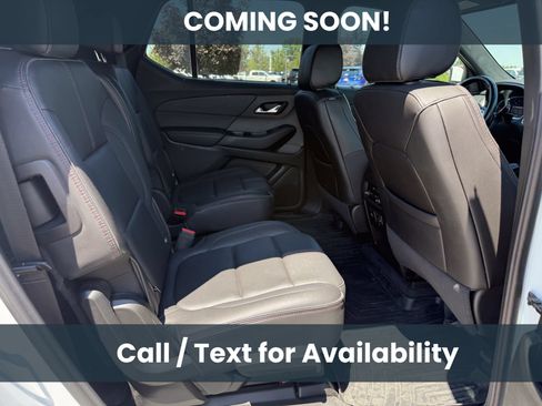 Used 2023 Chevrolet Traverse RS AWD/4WD image 11