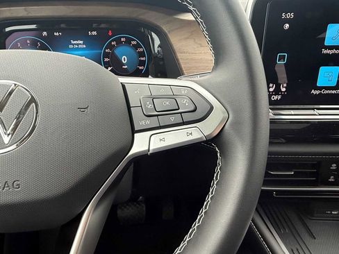 New 2026 Volkswagen Atlas SE image 12