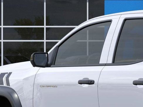 New 2025 Chevrolet Colorado Trail Boss w/ Off-Road Front Bumper Package image 12