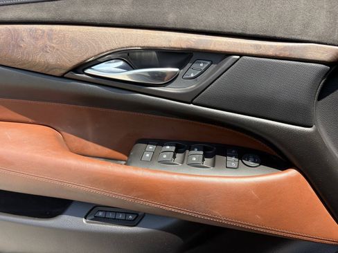 Used 2015 Cadillac Escalade ESV Luxury RWD image 24