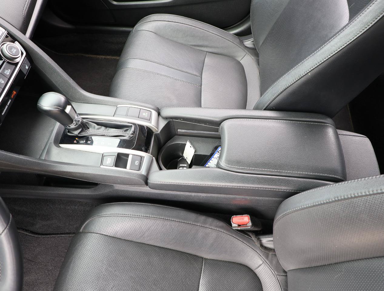 Used 2017 Honda Civic Touring image 41