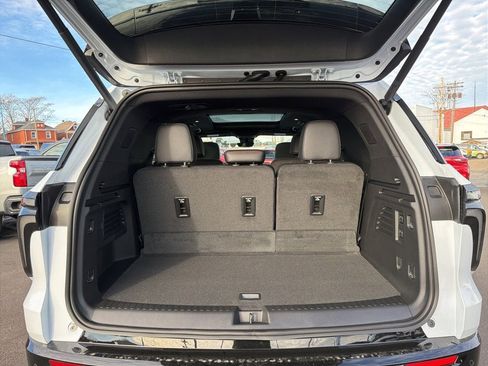 New 2026 Chevrolet Traverse RS image 20