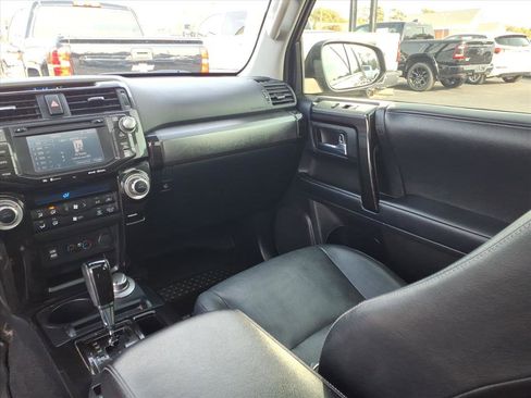 Used 2019 Toyota 4Runner Limited image 12