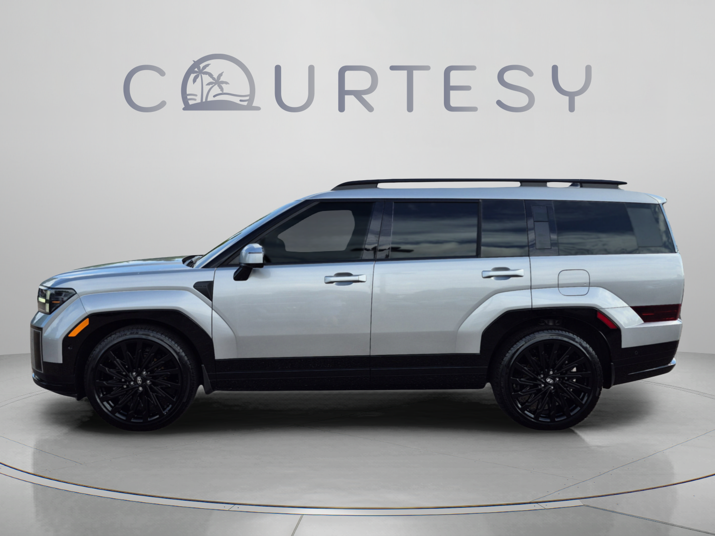 Used 2024 Hyundai Santa Fe Calligraphy AWD/4WD image 2