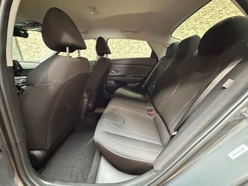 New 2026 Hyundai Elantra SE image 12