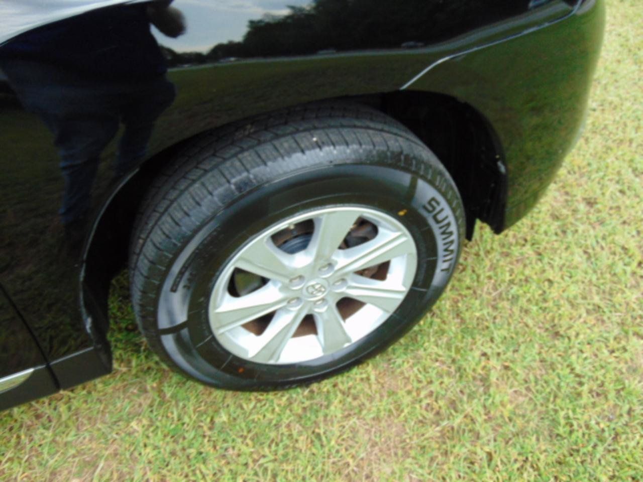 Used 2012 Toyota Highlander SE w/ Tow Pkg AWD/4WD image 19
