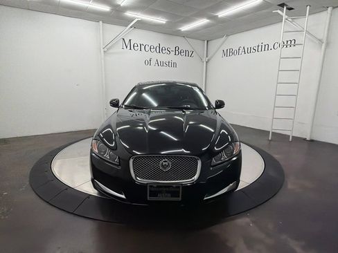 Used 2013 Jaguar XF RWD image 2