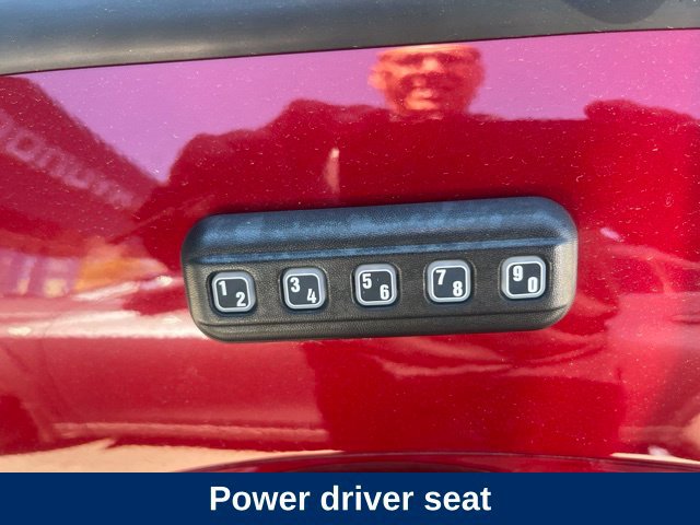 Used 2017 Ford C-MAX Energi SE w/ Equipment Group 401A FWD image 11